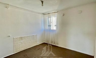 Departamento en Venta en COD38107 ¡¡¡ ECONÓMICO DEPARTAMENTO A 4 CUADRAS DE MUNICIPALIDAD Y CESFAM PADRE LAS CASAS !!!