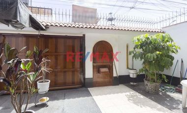 Acogedor Cuarto Con Baño Vista Externa