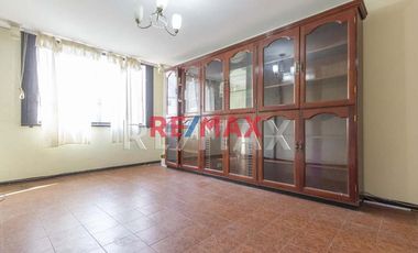 Acogedor Cuarto Con Baño Vista Externa