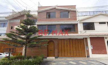 Acogedor Cuarto Con Baño Vista Externa