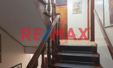 Acogedor Cuarto Con Baño Vista Externa