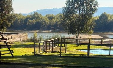 PARCELA EN COND. A ORILLAS DEL LAGO RAPEL