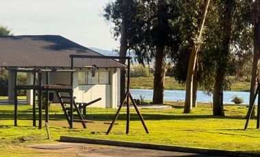 PARCELA EN COND. A ORILLAS DEL LAGO RAPEL