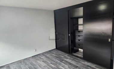 Casa sola en venta en Magisterial Vista Bella, Tlalnepantla de Baz, México