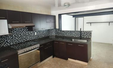 Casa sola en venta en Magisterial Vista Bella, Tlalnepantla de Baz, México