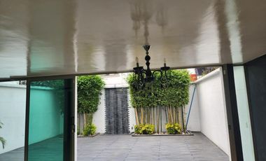 Casa sola en venta en Magisterial Vista Bella, Tlalnepantla de Baz, México