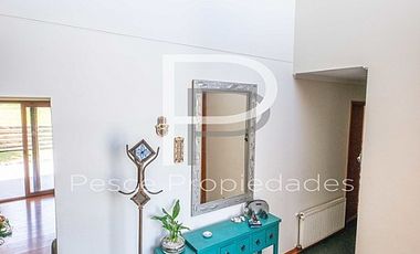 AMPLIA CASA MEDITERRANEA EN EXCLUSIVO CONDOMINIO PIEDRA ROJA