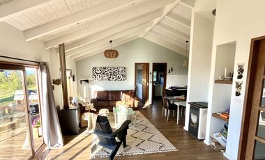 Hermosa casa con vista al lago Villarrica en condominio!