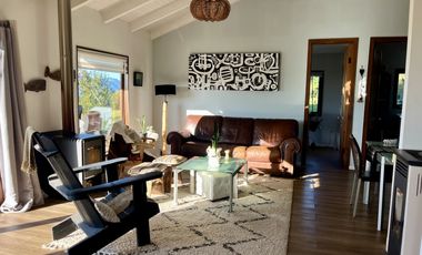 Hermosa casa con vista al lago Villarrica en condominio!