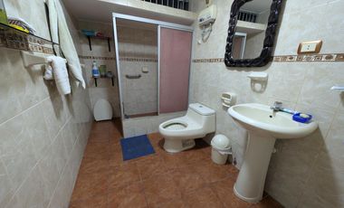 Amplia Casa en  URB. ELIO para familias grandes