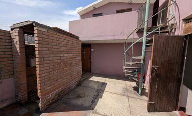 Amplia Casa en  URB. ELIO para familias grandes