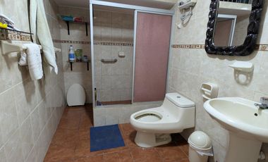 Amplia Casa en  URB. ELIO para familias grandes