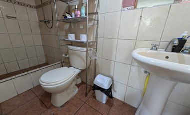 Amplia Casa en  URB. ELIO para familias grandes