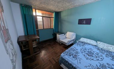 Amplia Casa en  URB. ELIO para familias grandes