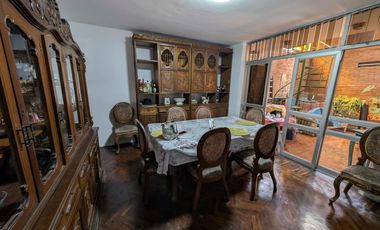 Amplia Casa en  URB. ELIO para familias grandes