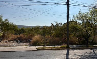 Terreno Comercial en Renta en Cumbres