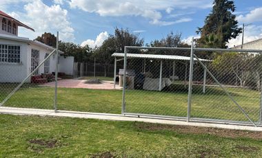 Casa en venta con jardín grande