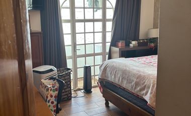 Casa en venta con jardín grande