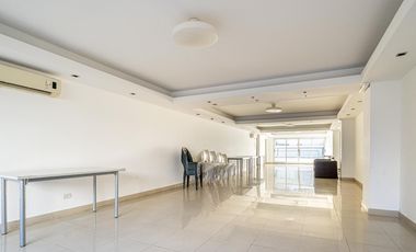 Venta departamento de 3 ambientes en Caballito