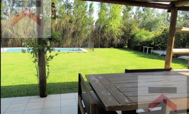 Casa en Santa Catalina Villanueva, Tigre, Alquiler Temporal (Marzo 2026)