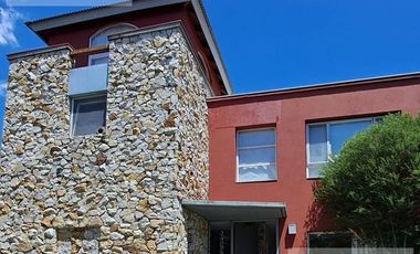 Casa en Santa Catalina Villanueva, Tigre, Alquiler Temporal (Marzo 2026)