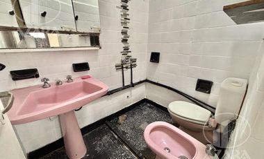 PH 3 AMBIENTES EN PLANTA BAJA  EN ALQUILER CON UN PATIO