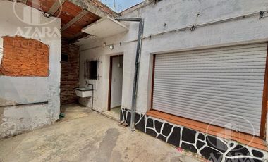 PH 3 AMBIENTES EN PLANTA BAJA  EN ALQUILER CON UN PATIO