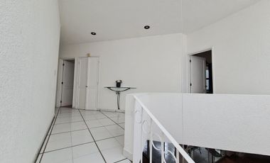 Renta De Casa Amueblada en privada San Jerónimo