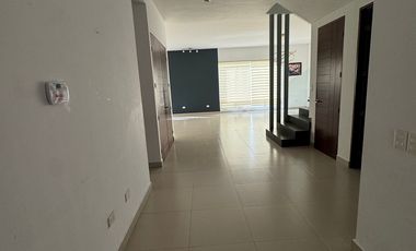 Casa en Renta – Cima del Bosque, Cumbres Elite 9° Sector