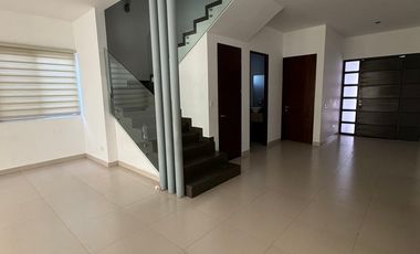 Casa en Renta – Cima del Bosque, Cumbres Elite 9° Sector