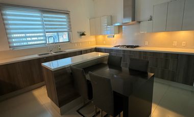 Casa en Renta – Cima del Bosque, Cumbres Elite 9° Sector