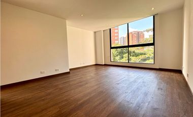 Vendo amplio apartamento en Catay sector Provenza, El Poblado