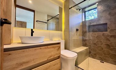 Vendo amplio apartamento en Catay sector Provenza, El Poblado