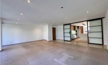 Vendo amplio apartamento en Catay sector Provenza, El Poblado