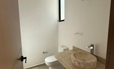 CASA EN VENTA EN PRIVADA TAMORA, CONKAL, ENTREGA INMEDIATA.