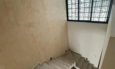 CASA EN VENTA EN PRIVADA TAMORA, CONKAL, ENTREGA INMEDIATA.