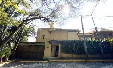 CASA EN VENTA EN LOMAS DE LAS ÁGUILAS