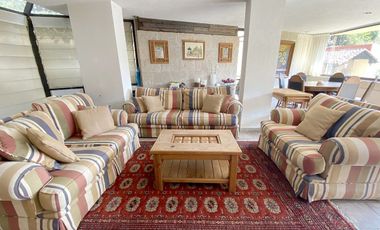 CASA EN VENTA EN LOMAS DE LAS ÁGUILAS