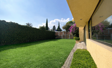 CASA EN VENTA EN LOMAS DE LAS ÁGUILAS