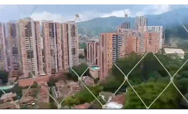 Apartamento Para La Venta en Sabaneta