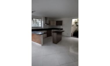 Casa para la venta en La Estrella Cerca del Parque - Antioquia