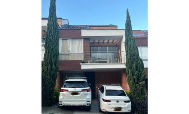 Casa para la venta en La Estrella Cerca del Parque - Antioquia