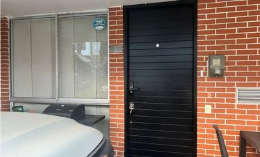 Casa para la venta en La Estrella Cerca del Parque - Antioquia