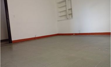Venta de oficina en La Calendaria en todo el corazón de Medellín