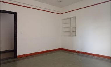 Venta de oficina en La Calendaria en todo el corazón de Medellín