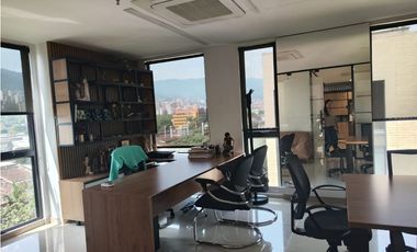 Oficina para  venta en la Aguacatala Medellín