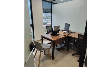 Oficina para  venta en la Aguacatala Medellín
