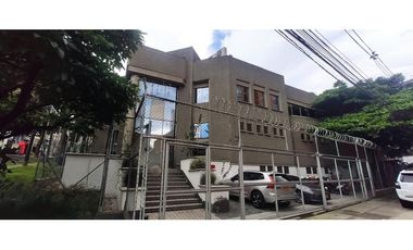 Bodega industrial con oficinas para la venta en Sabaneta