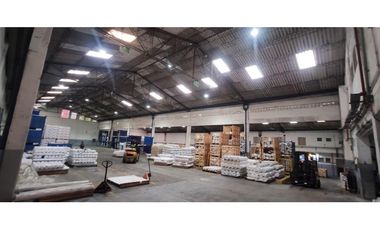 Bodega industrial con oficinas para la venta en Sabaneta