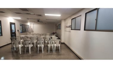 Bodega industrial con oficinas para la venta en Sabaneta